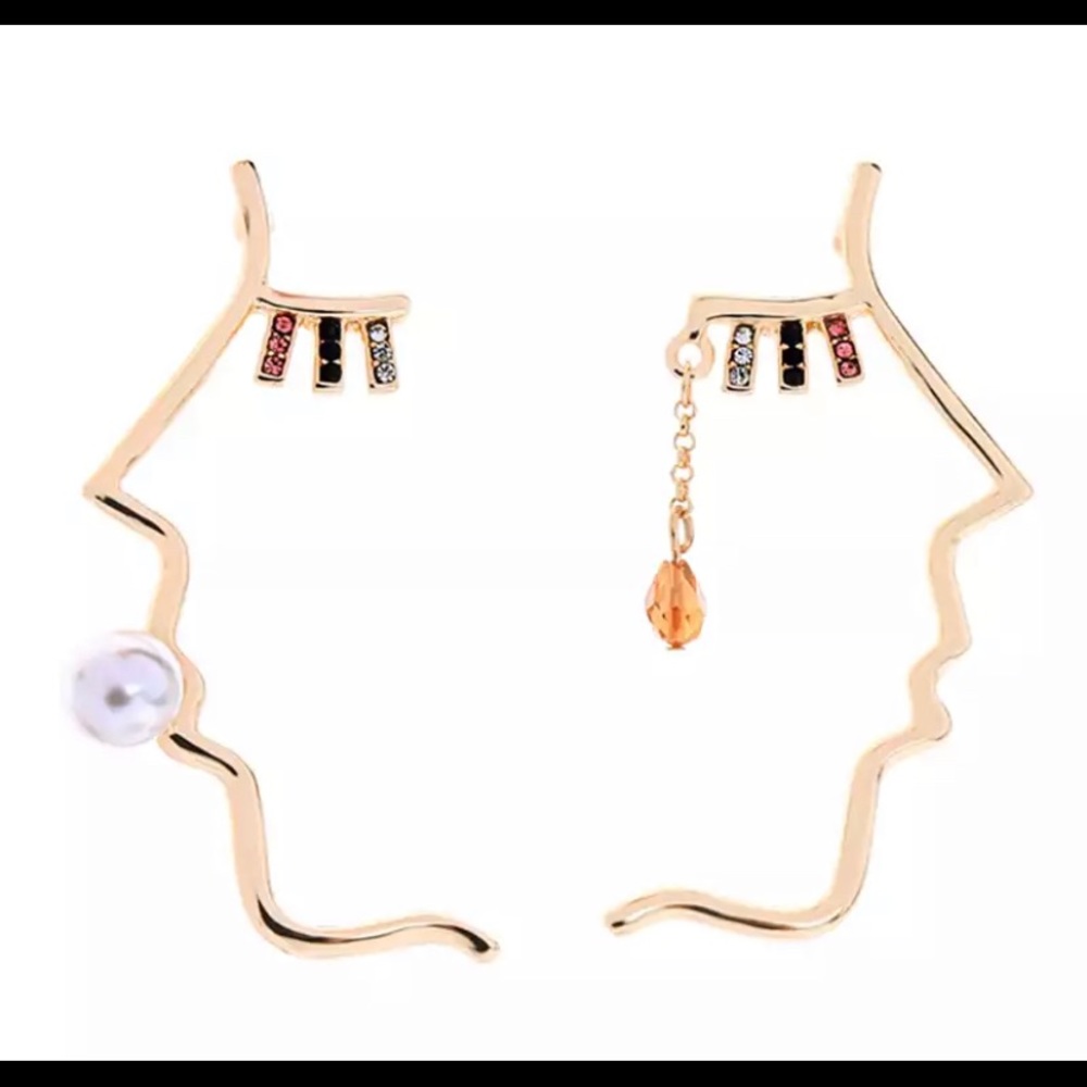 Dalia Earrings